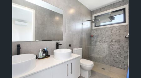 MODERN LIVING AT ITS BEST! - Photo 2
