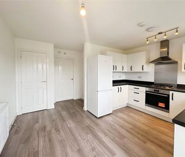 2 bedroom semi-detached house to rent - Photo 6