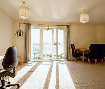 Overstone Court, Cardiff, CF10 - Photo 1