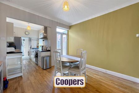 2 bedroom terraced house to rent - Photo 3