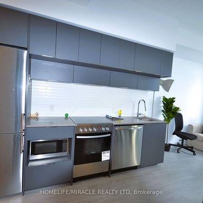 Dundas St/Jarvis-Modern Furnished 1Bdrm+Den 1Bath 1Locker - Photo 4