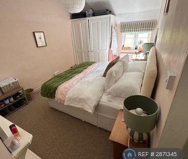2 bedroom semi-detached house to rent - Photo 1