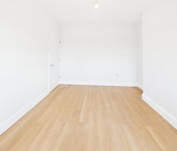 2 bedroom maisonette to rent - Photo 4