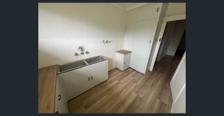 BEAUTIFULLY RENOVATED - Photo 3