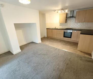 3 bedroom flat to rent - Photo 5