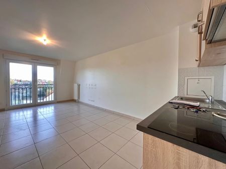 Location Appartement 3 pièces 64m² GRETZ ARMAINVILLIERS 77220 - Photo 2