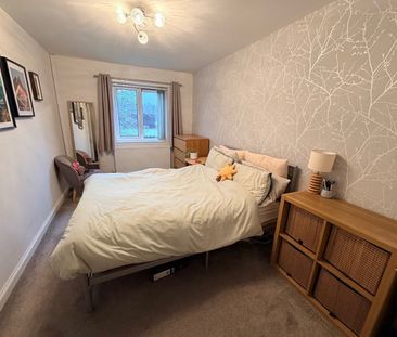 Bowling Green Close - Photo 1