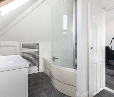 Elmside, Guildford, Surrey, GU2 7SH - Photo 2