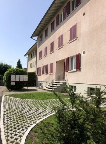 APPARTEMENT 3 PIÈCES À RAPPERSWIL (SG), MEUBLÉ, TEMPORAIRE - Foto 3