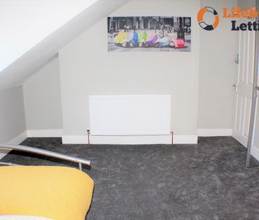 Albany Terrace, Chatham - Photo 3