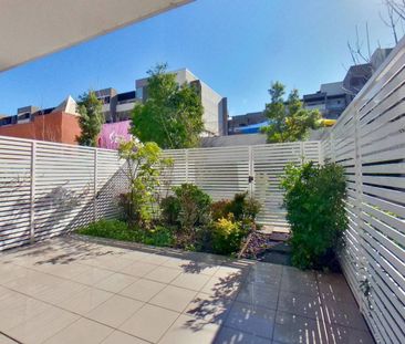 Stunning 2-Bedroom Apartment - Photo 1