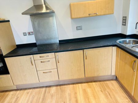 2 Bed Flat, Hewetts Quay, IG11 - Photo 2