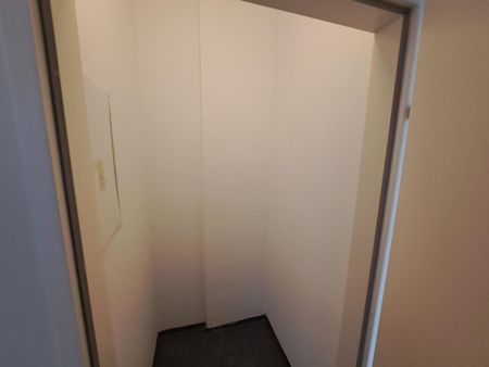 Toller Ausblick! ...direkt auf die Ringstraße! - Photo 5