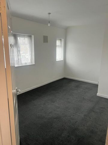 3 bedroom detached house to rent - Photo 4