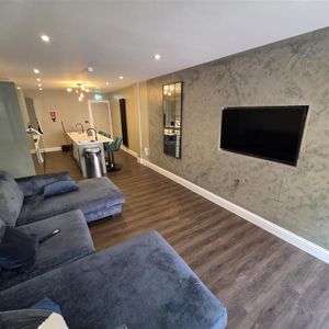 8 bedroom house share to rent - Photo 2