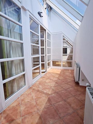 TOPLAGE, BÖRSE-NÄHE, klimatisierte 157 m2 Maisonette mit 18 m2 Terrasse, 4 Zimmer, Küche, Wintergarten, 2 Bäder, Zelinkagasse - Foto 2