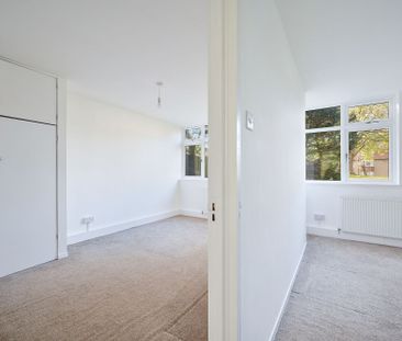 Kingston Road, Epsom, KT17 - Photo 6