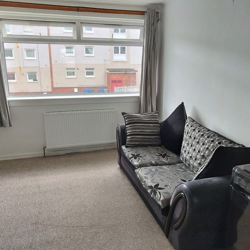 1 Bed Flat, Maxwell Grove, G41 - Photo 1