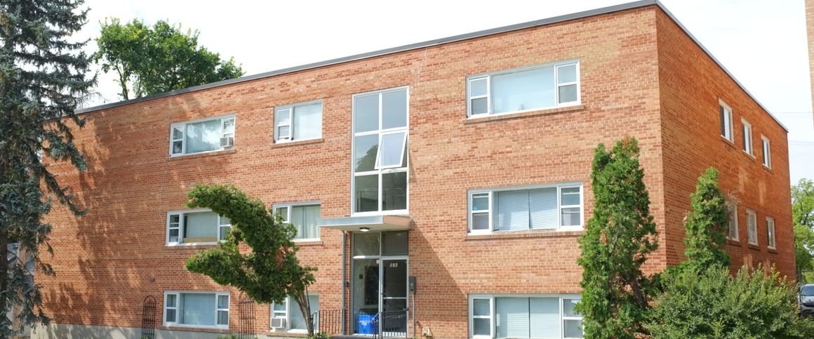 Polo Park Apartments - Photo 1