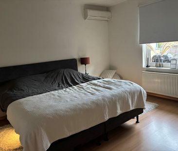 Energiezuinig appartement met 2 slk- en 2 terrassen te Maasmechelen! - Photo 2