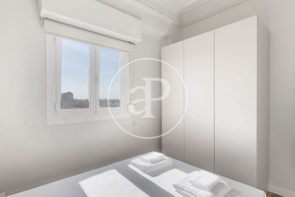 5 bedroom luxury penthouse for rent in Valencia - Photo 1