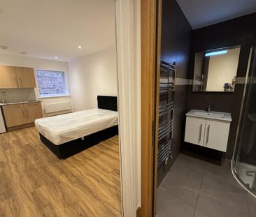 Studio to rent - Photo 3