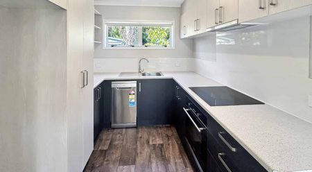 CITY CENTRE - 2 BEDROOMS - Photo 3