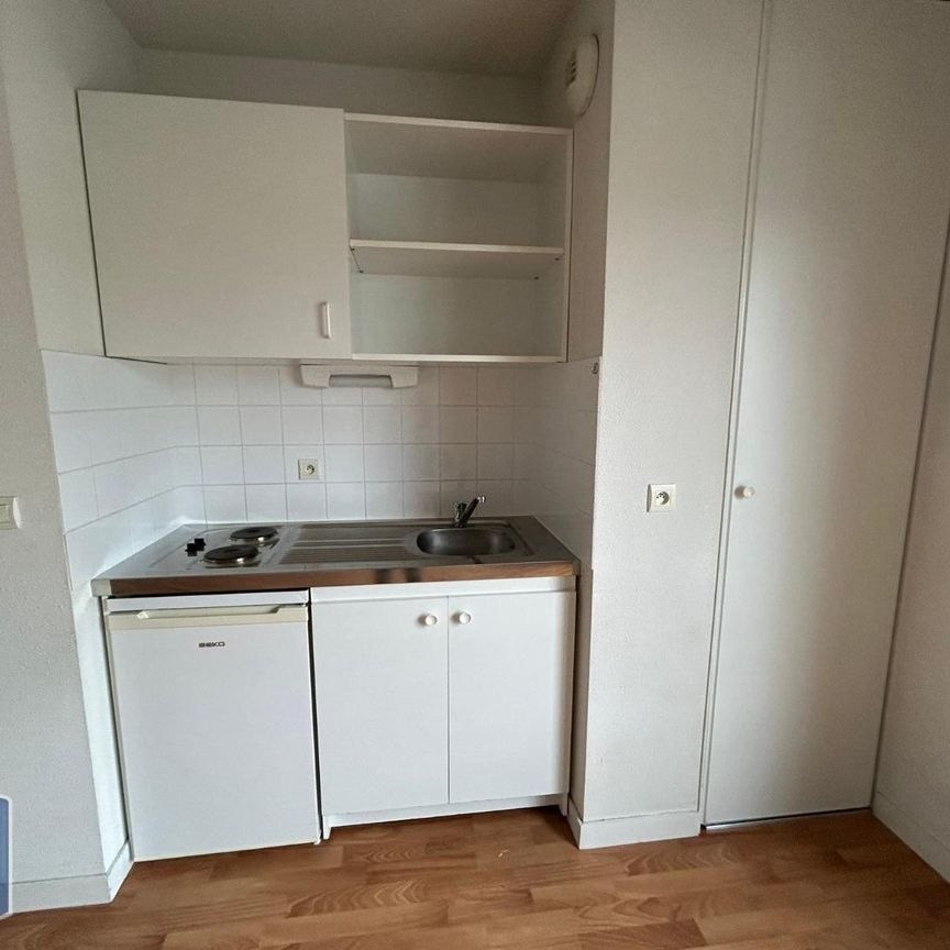 Location Appartement 1 pièce 25m² LAVAL 53000 - Photo 1