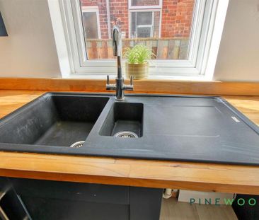 3 bedroom terraced house to rent - Photo 5