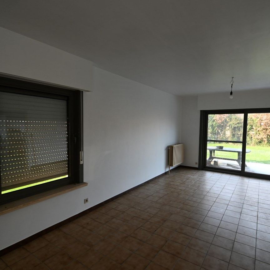 Woning met 4 slpks, tuin en garage - Photo 1