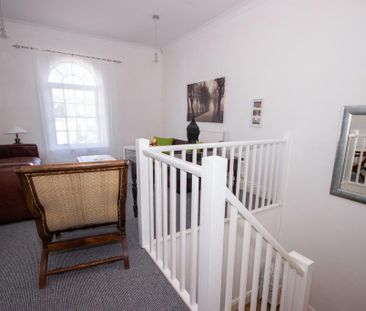 2 bedroom terraced house to rent - Photo 2