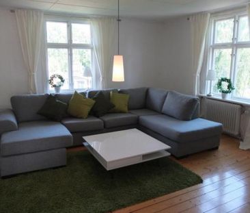 VILLA I SUNDBYBERG UTHYRES - Photo 1