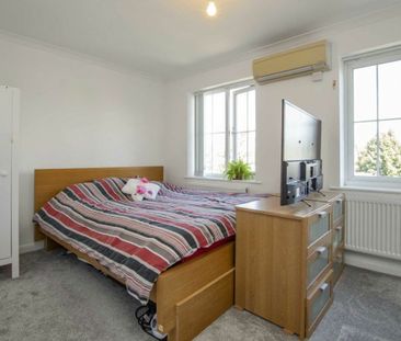Appleby Close, TW2, London - Photo 6