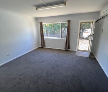 1/176 Donnelly Street, Armidale NSW 2350 - Photo 4