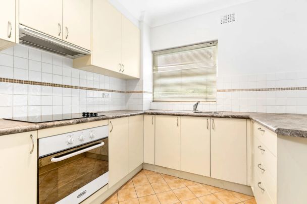 Fabulous One Bedroom Apartment in Prime Lindfield Location - Photo 1