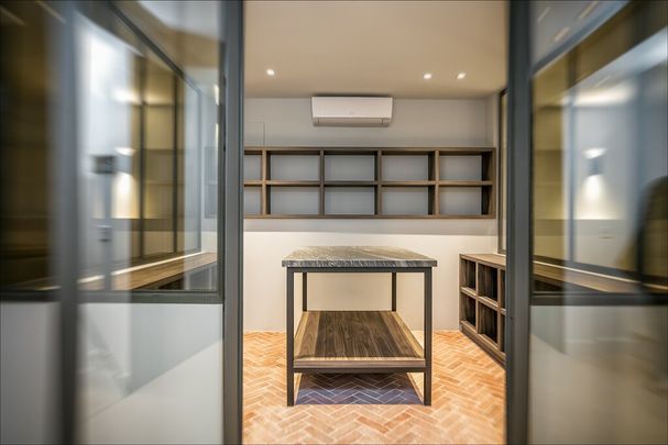 Villa te huur in AMSTERDAM - Photo 1