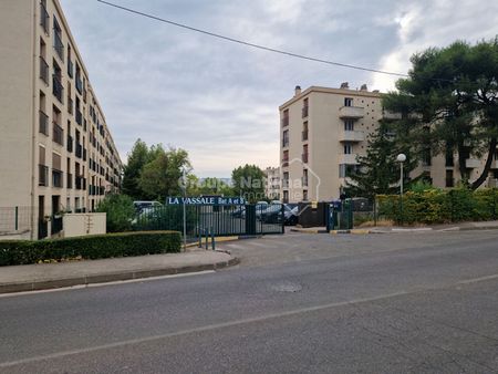 A Louer Aubagne Appartement de type 3, - Photo 3
