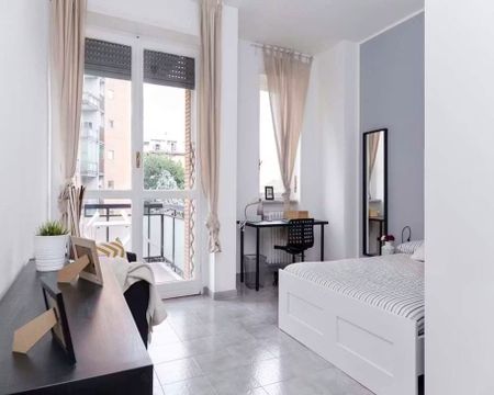 Via dei Mandorli, Corsico, Lombardy 20094 - Photo 3