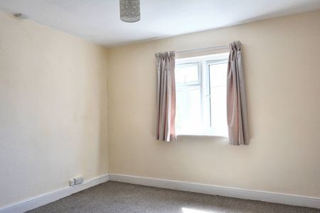 £875 PCM - Photo 2