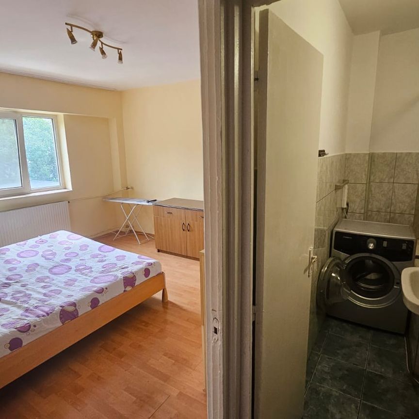Garsonieră tip D pe str.Traian Lalescu de inchiriat in Rogerius – Oradea - Fotografie 1