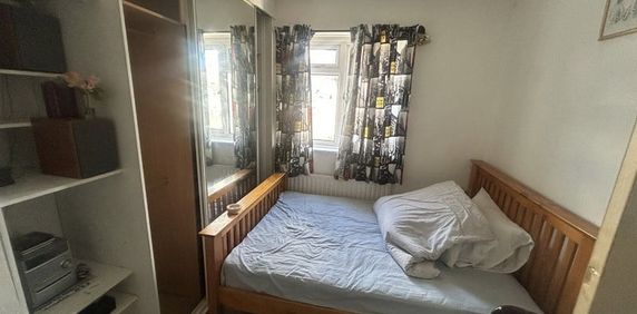 Room in a Shared House, Cinderford Way, BR1 - Photo 2