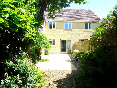 3 bedroom semi-detached house to rent - Photo 4