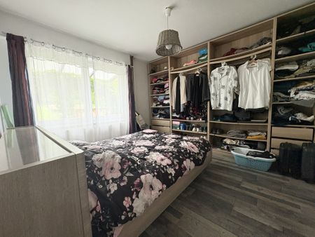 Location Maison 6 pièces 160m² ROPPENTZWILLER 68480 - Photo 3