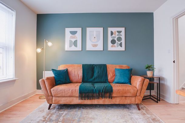 2 Bed Flat, Norfolk Road, RG30 - Photo 1