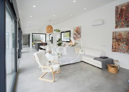 4 bedroom luxury Villa for rent in Bunyola, Spain - Photo 2