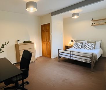 3 Bed Student Accommodation - Photo 1
