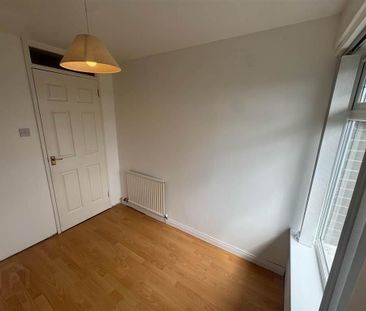 18 Glencolin Avenue, Belfast, BT11 8NZ - Photo 4