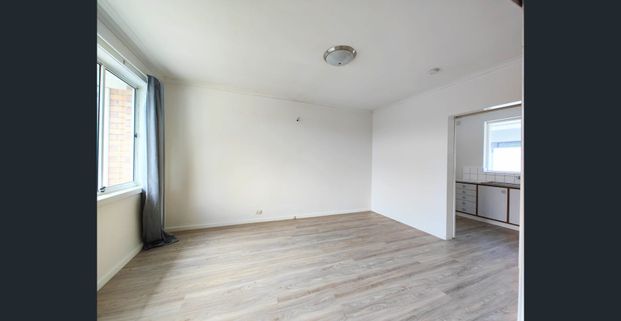 SITUATED IN VIBRANT SPRINGVALE CENTRAL - Photo 1