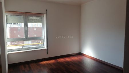 Apartamento T3 para Arrendamento com Arrecadação - Photo 5