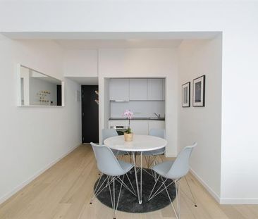 Appartement te huur in Ixelles - Photo 2